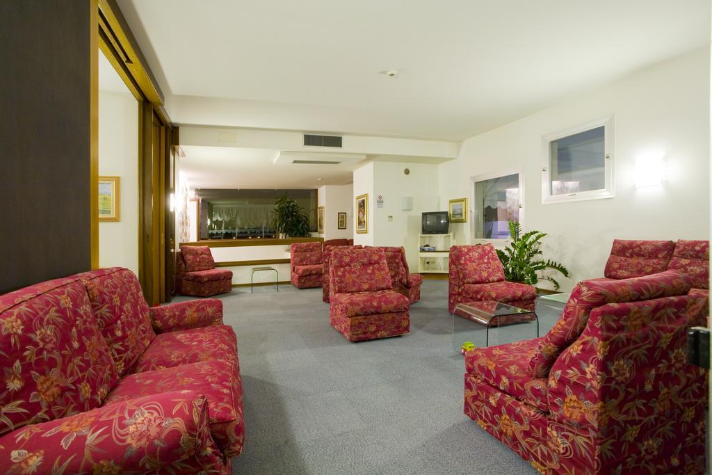Hotel Metropol Καόρλε Εξωτερικό φωτογραφία